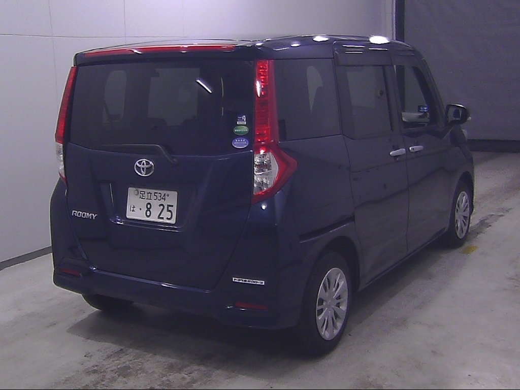 TOYOTA ROOMY