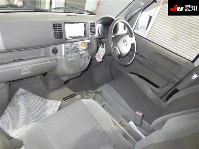 MITSUBISHI TOWN BOX