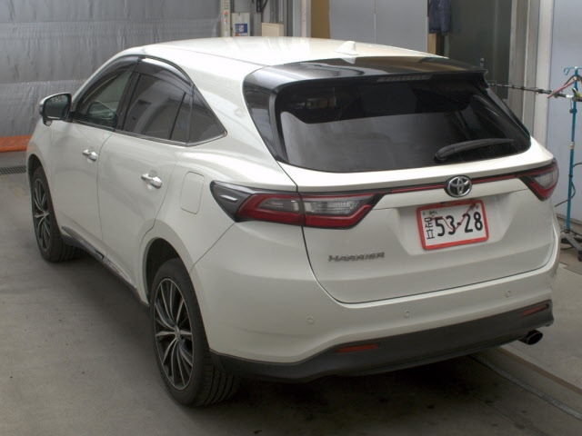 TOYOTA HARRIER