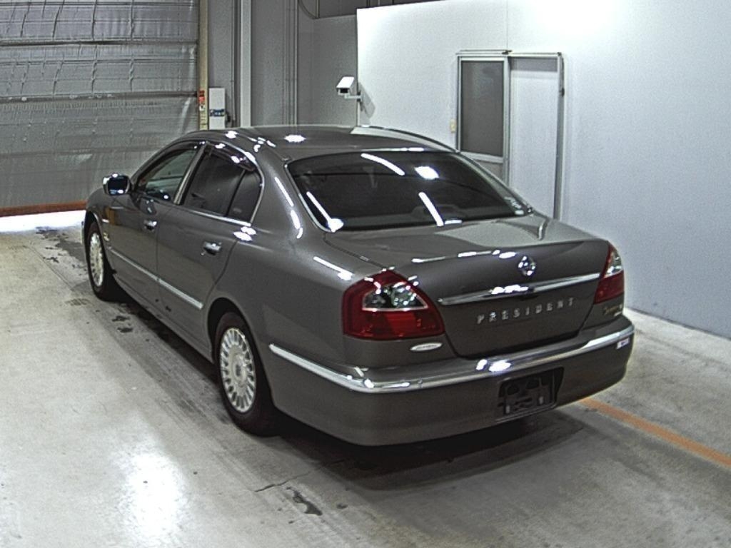 NISSAN PRESIDENT