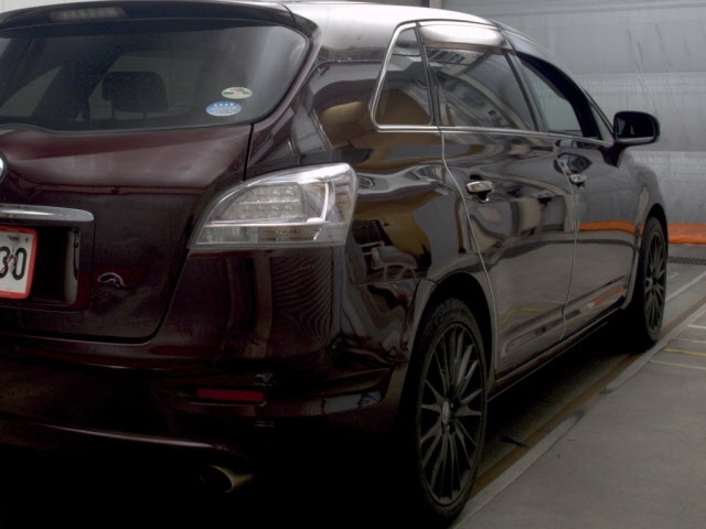 TOYOTA MARK X ZIO