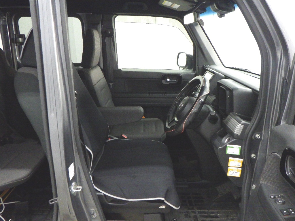 HONDA N-VAN