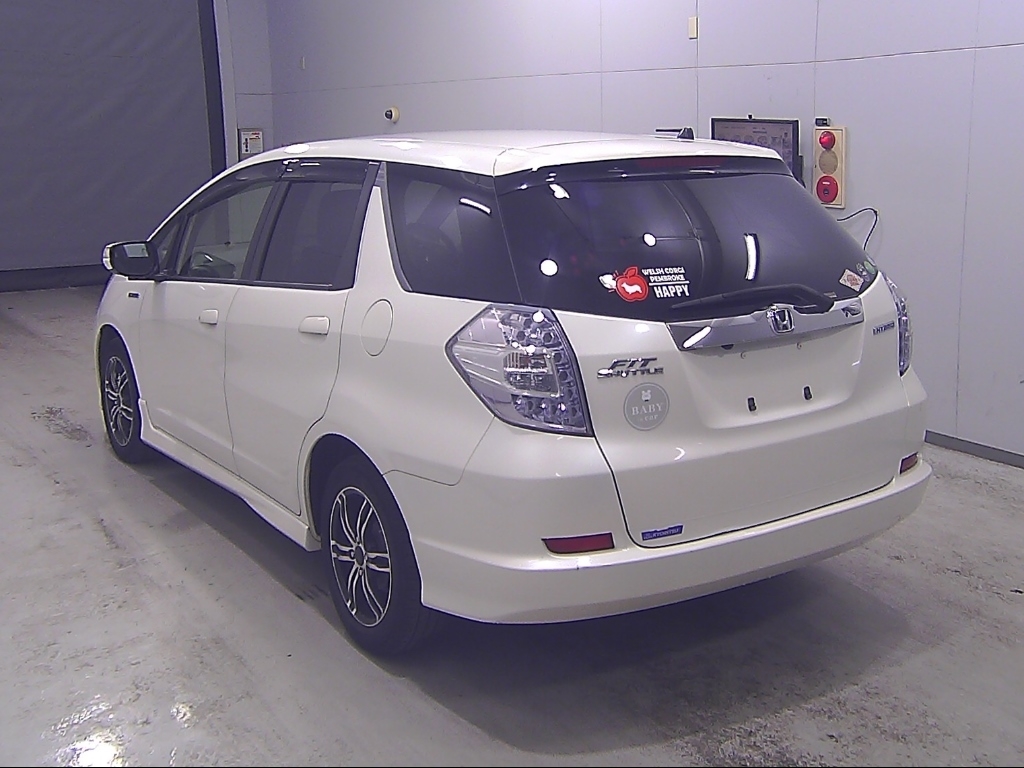 HONDA FIT SHUTTLE