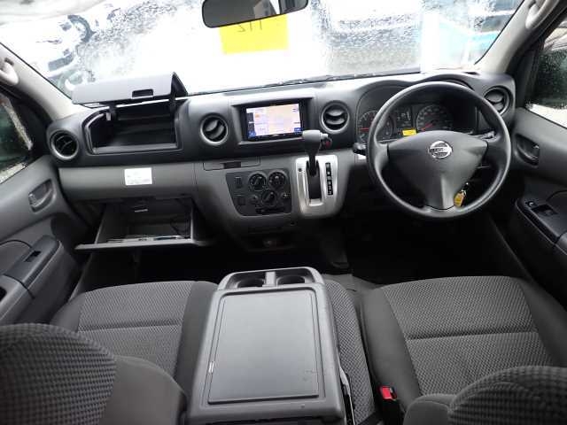 NISSAN NV350 CARAVAN