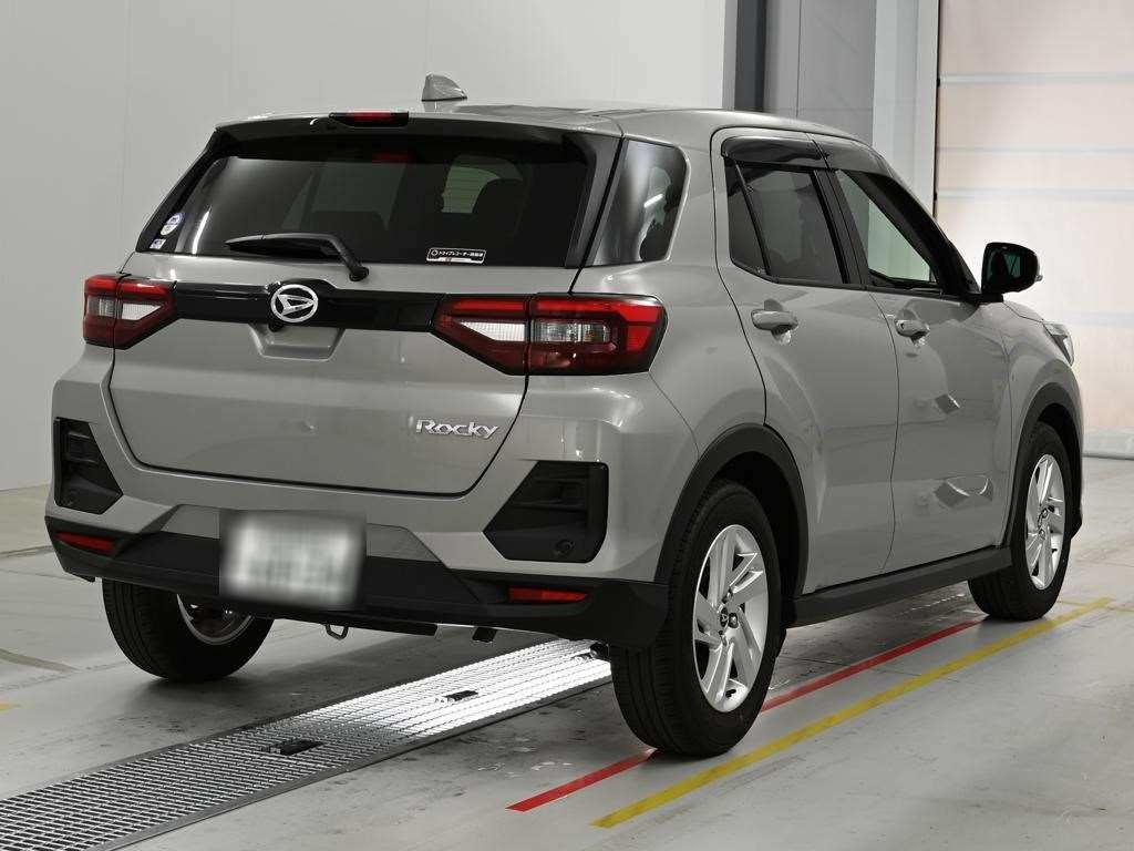 DAIHATSU ROCKY