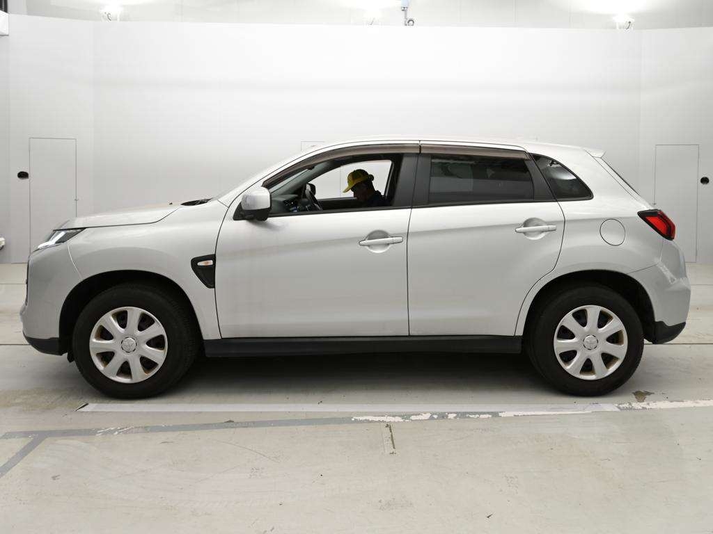MITSUBISHI RVR