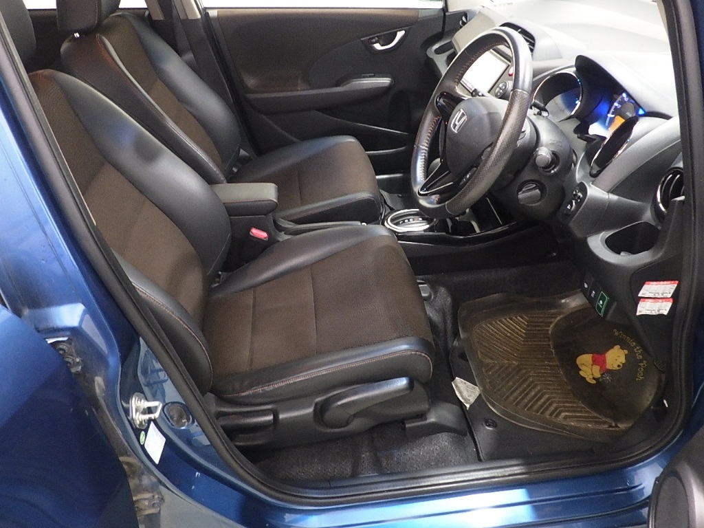 HONDA FIT SHUTTLE