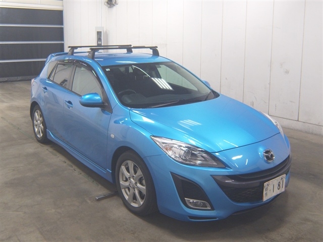 MAZDA AXELA