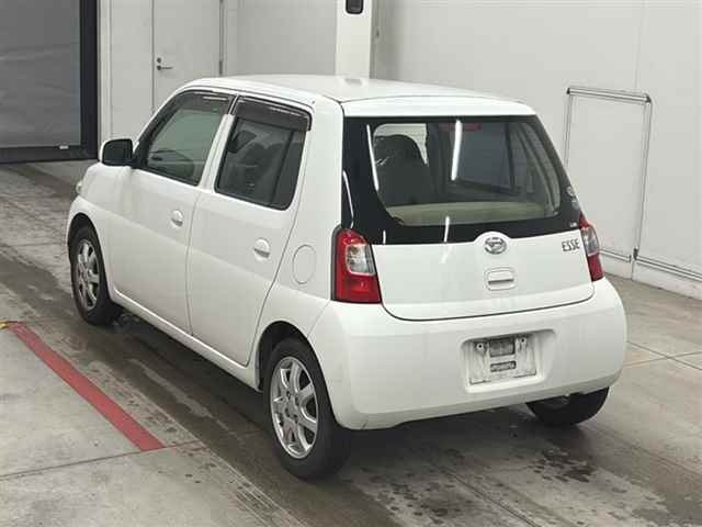 DAIHATSU ESSE