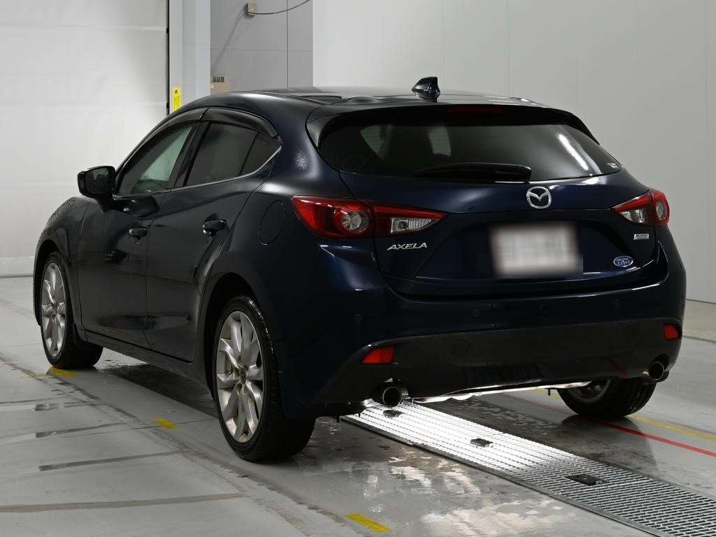 MAZDA AXELA