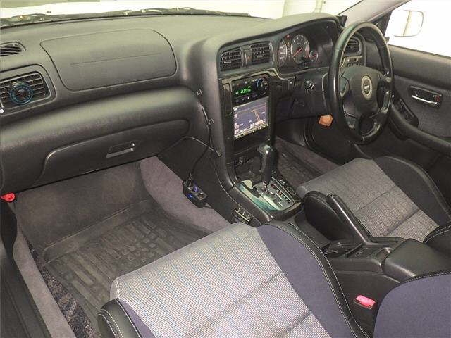 SUBARU LEGACY
