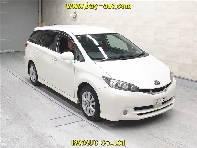 TOYOTA WISH