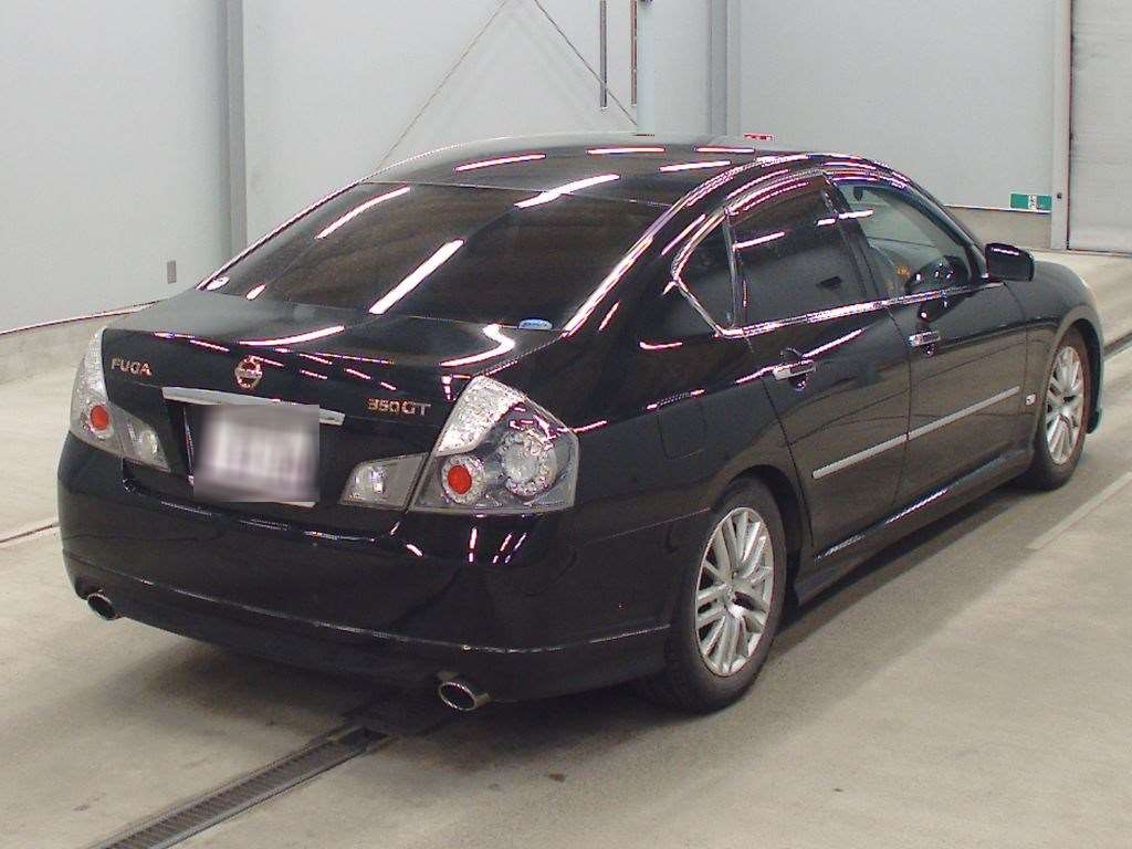 NISSAN FUGA