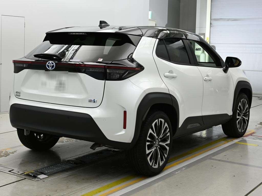 TOYOTA YARIS CROSS