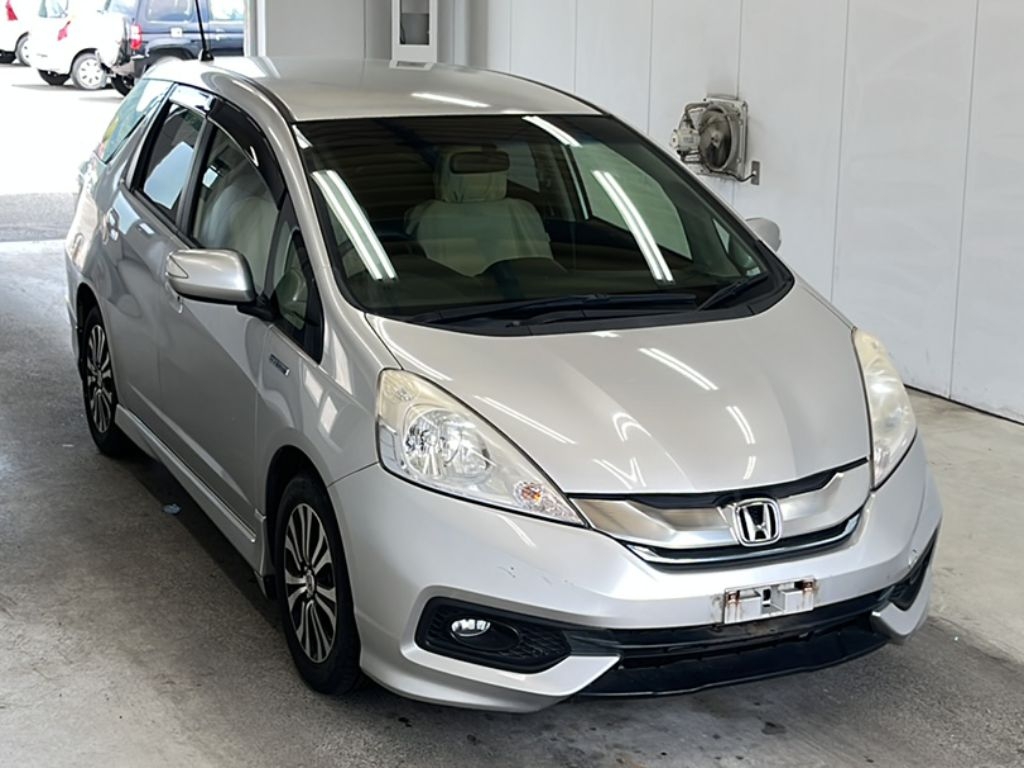 HONDA FIT SHUTTLE