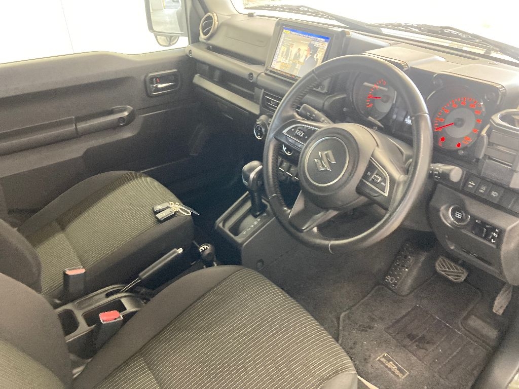 SUZUKI JIMNY SIERRA