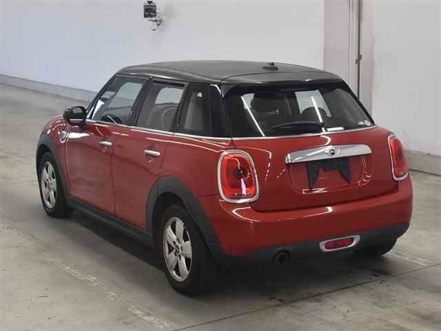 MINI HATCH