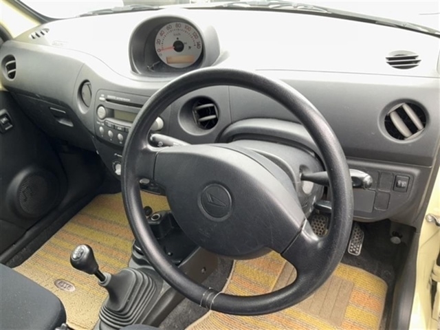 DAIHATSU ESSE