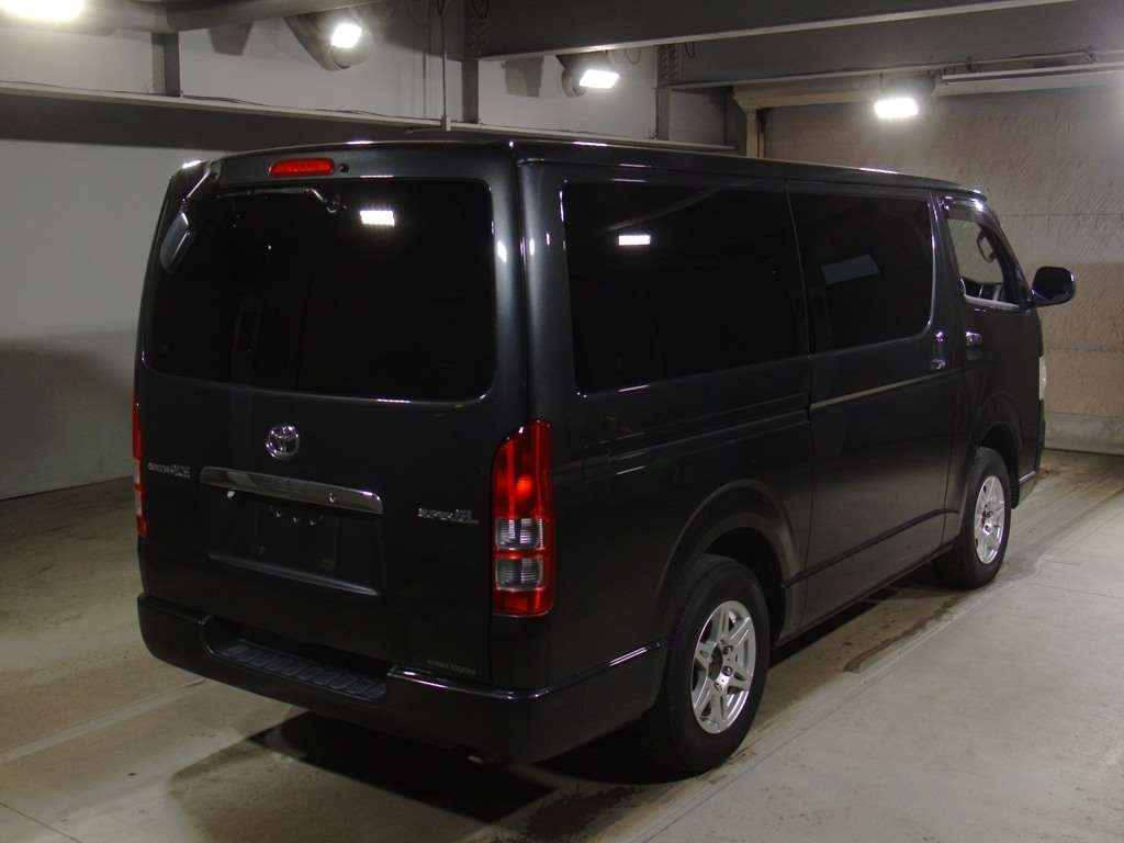 TOYOTA REGIUS ACE