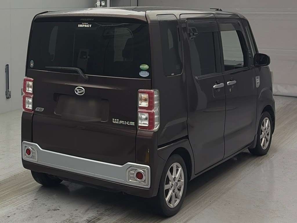 DAIHATSU WAKE