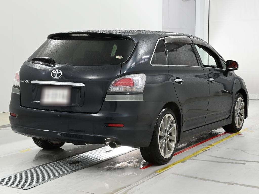 TOYOTA MARK X ZIO
