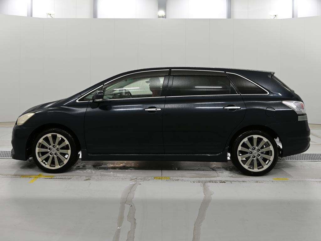 TOYOTA MARK X ZIO