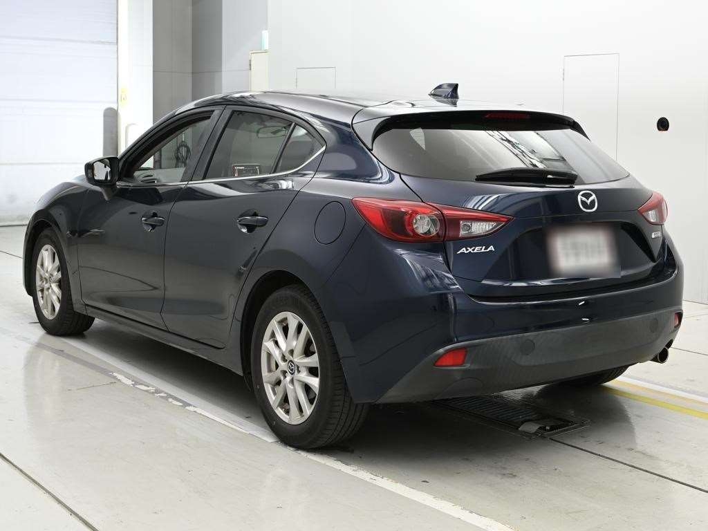 MAZDA AXELA
