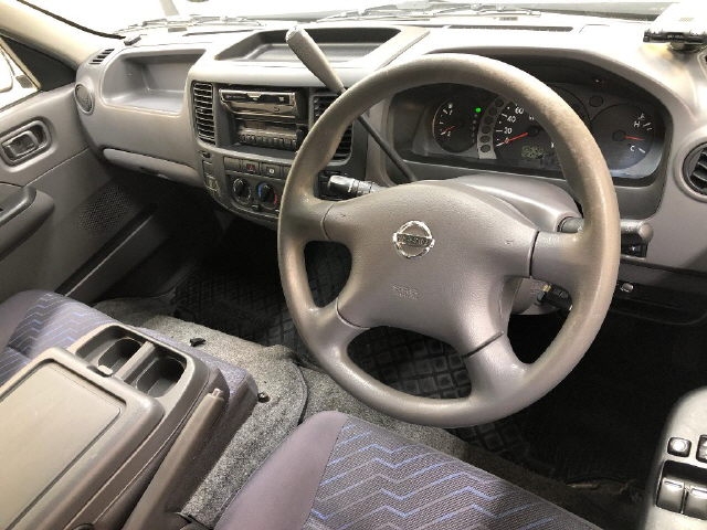 NISSAN CARAVAN