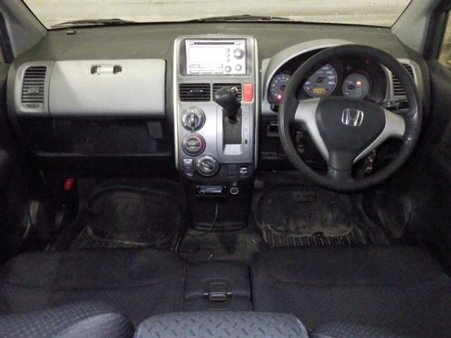 HONDA MOBILIO SPIKE
