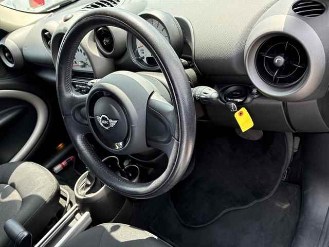 MINI CROSSOVER