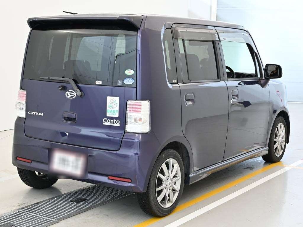 DAIHATSU MOVE CONTE