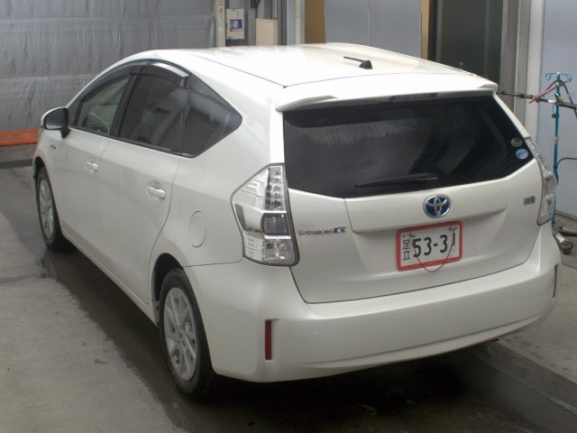 TOYOTA PRIUS ALPHA