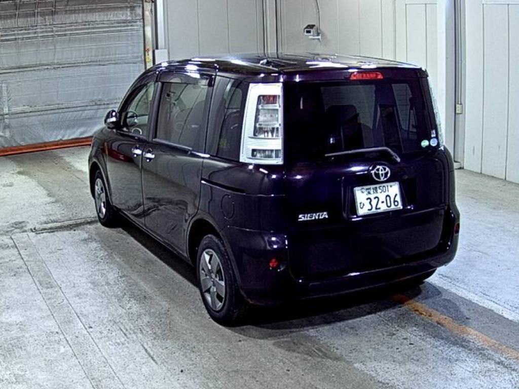 TOYOTA SIENTA