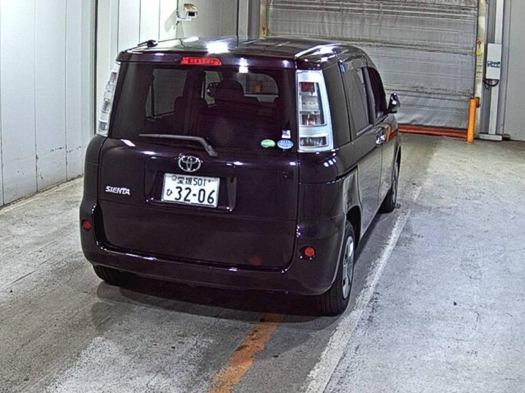 TOYOTA SIENTA
