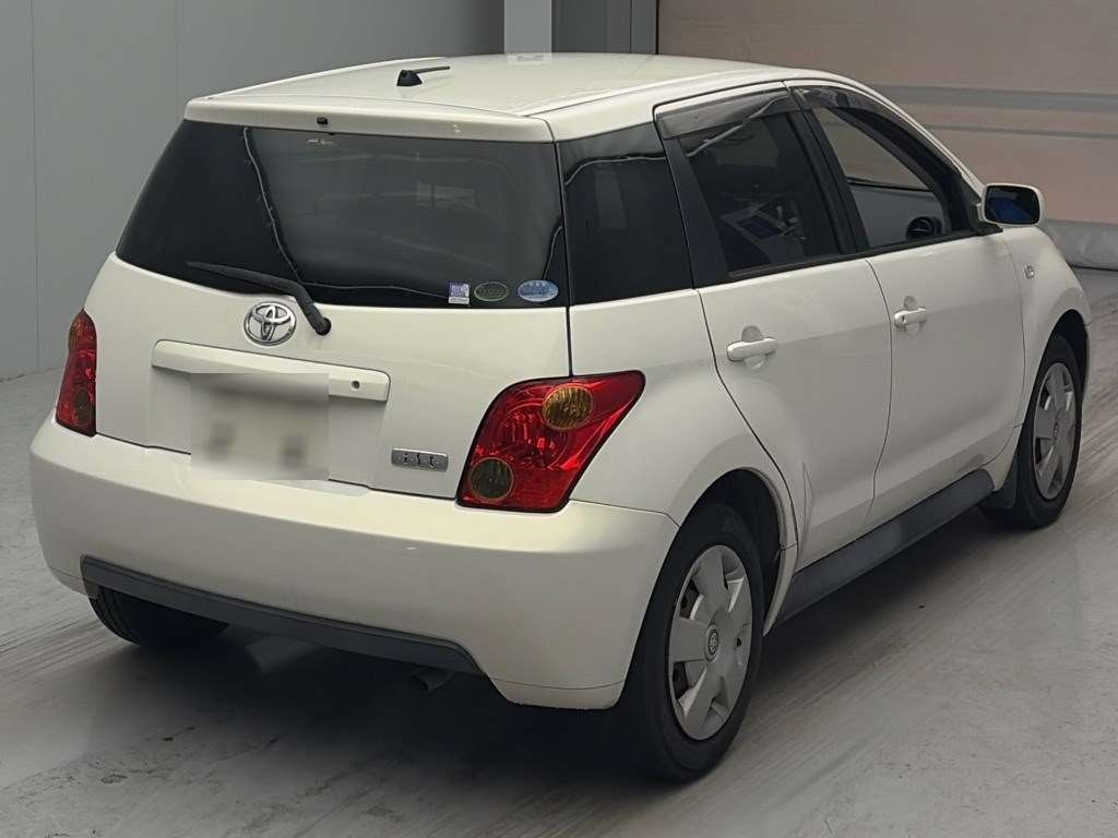 TOYOTA IST