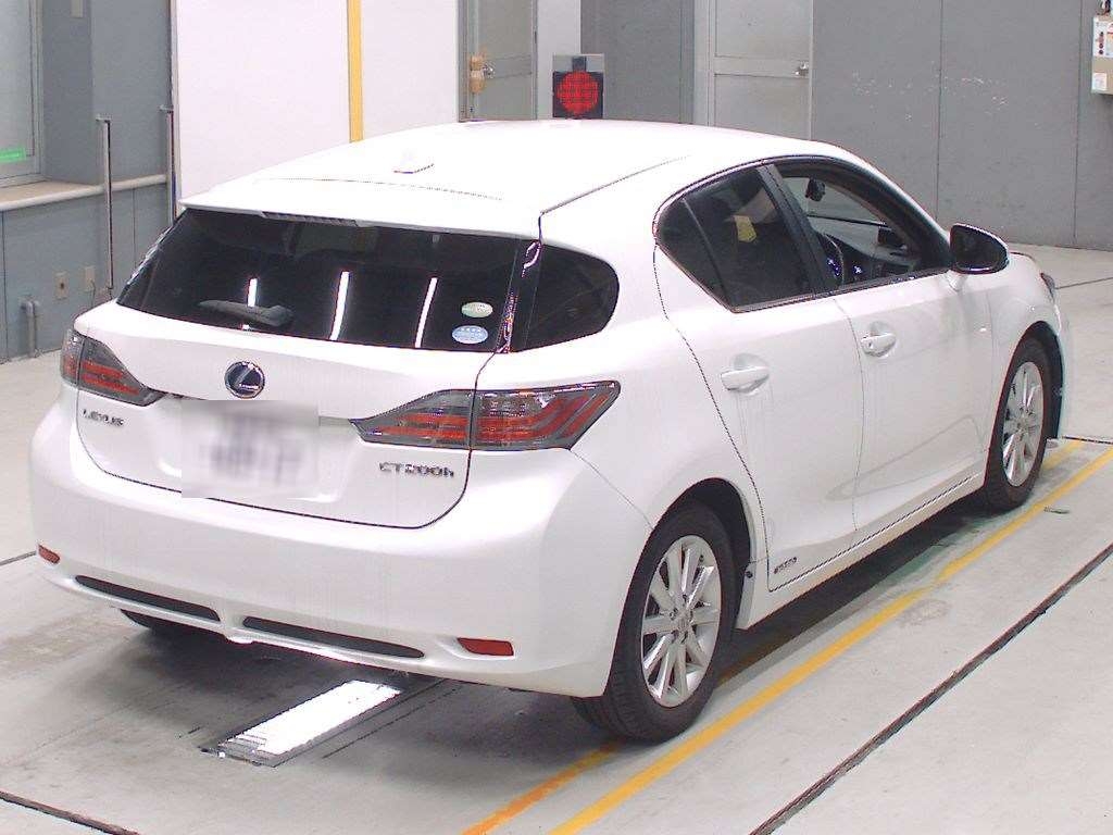 LEXUS CT200H