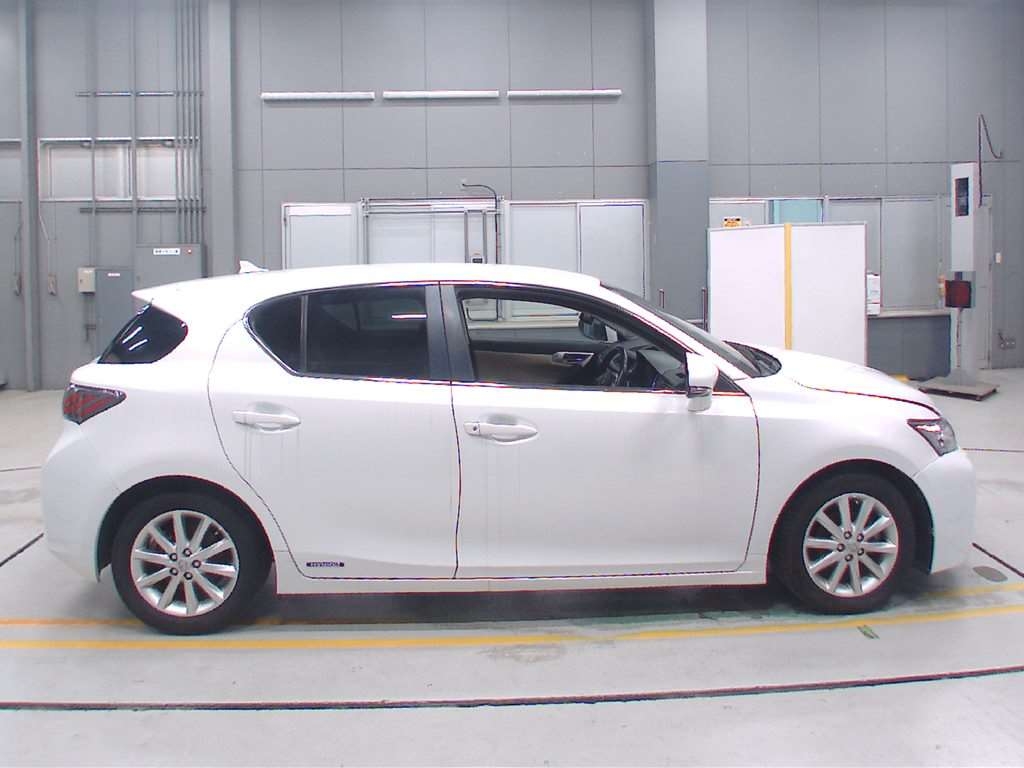 LEXUS CT200H