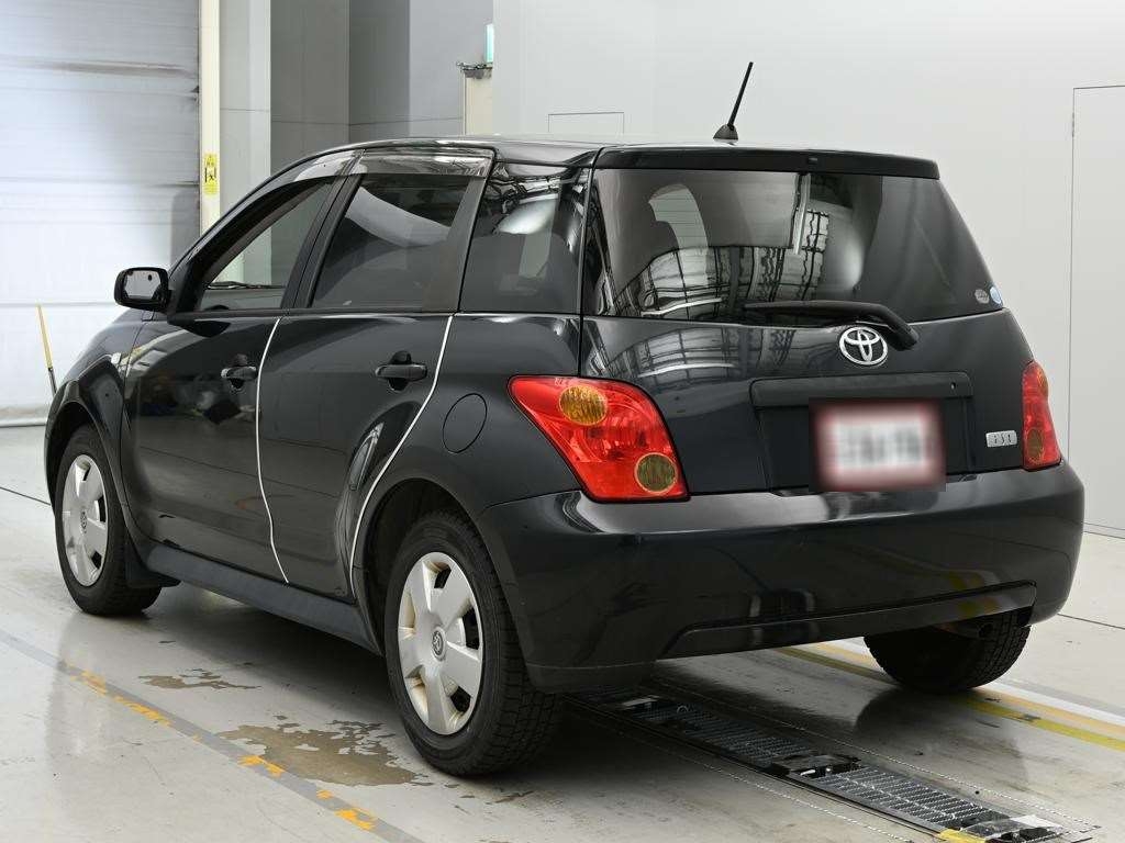 TOYOTA IST