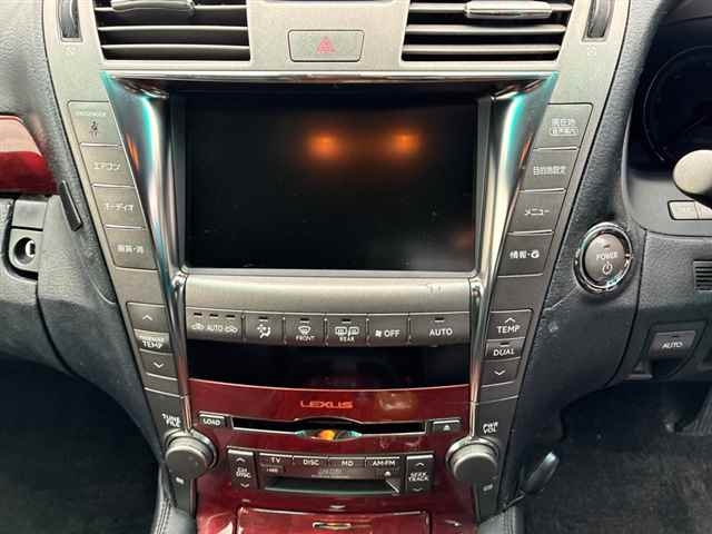LEXUS LS600H