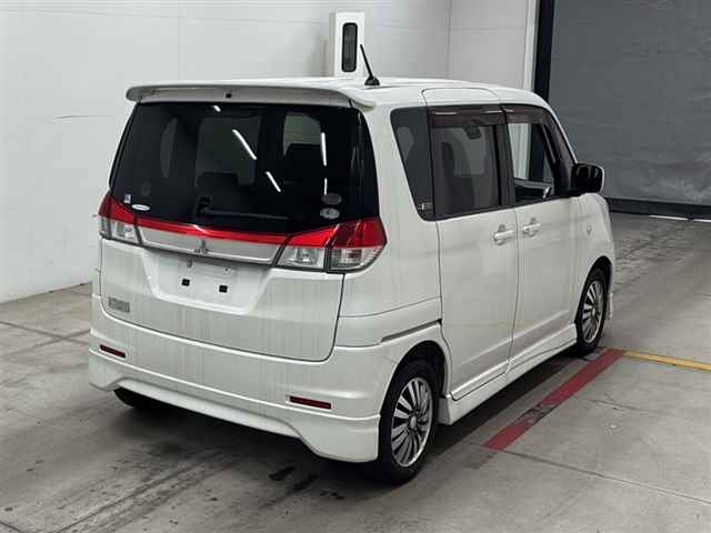 MITSUBISHI DELICA D:2