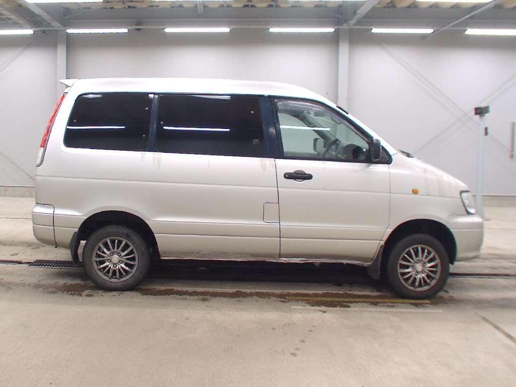 TOYOTA TOWN ACE NOAH