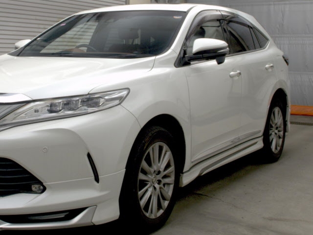 TOYOTA HARRIER