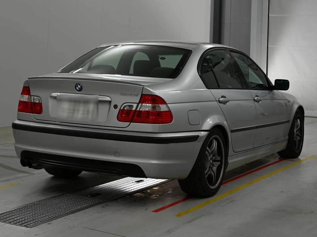 BMW 3-SERIES