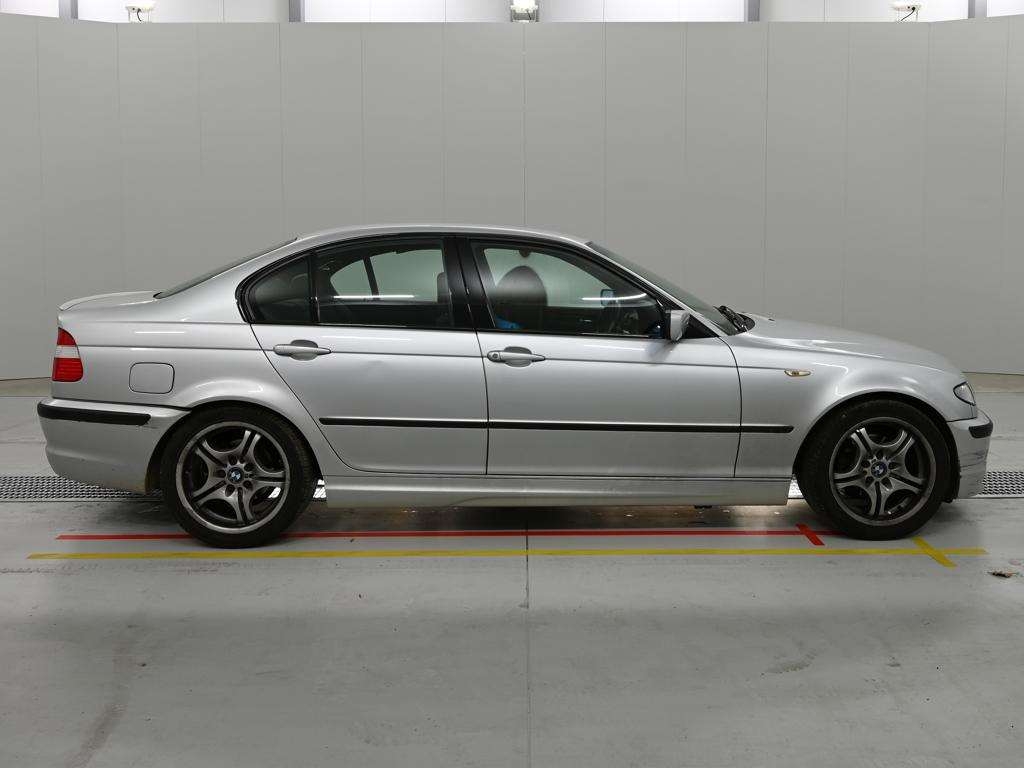 BMW 3-SERIES