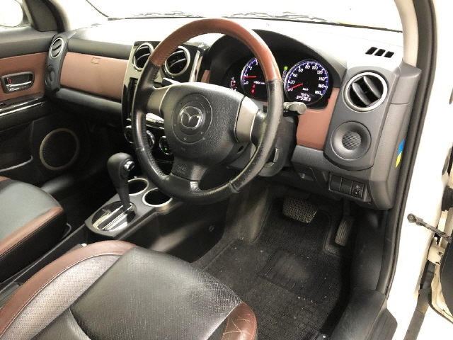 MAZDA VERISA