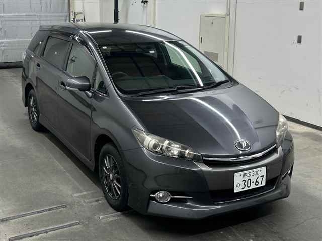 TOYOTA WISH