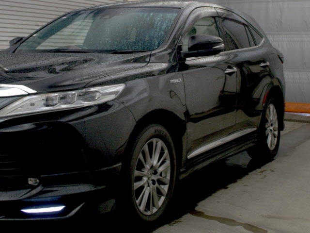 TOYOTA HARRIER