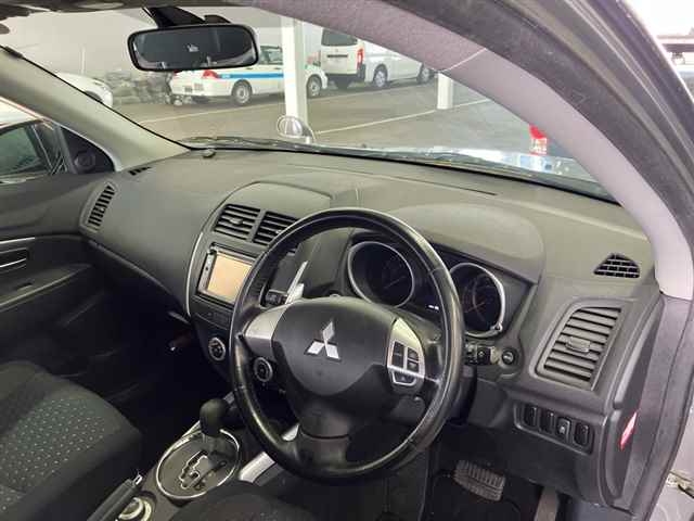MITSUBISHI RVR