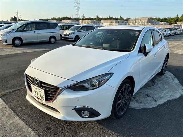 MAZDA AXELA