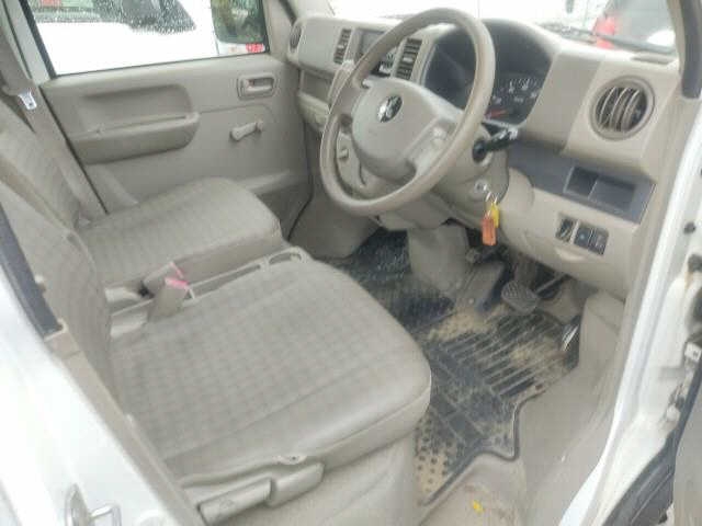 MITSUBISHI MINICAB